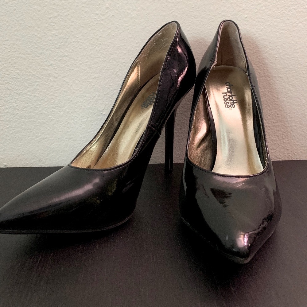 Charlotte Russe Black Faux Patent Leather Pumps